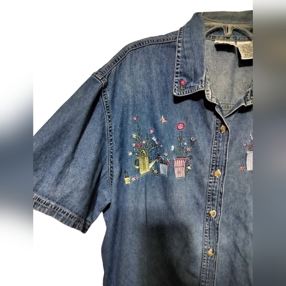 1801)Vtg Bobbie Brooks Short Sleeve Floral Butterfly Button down Denim Top 22/24 - Picture 2 of 7